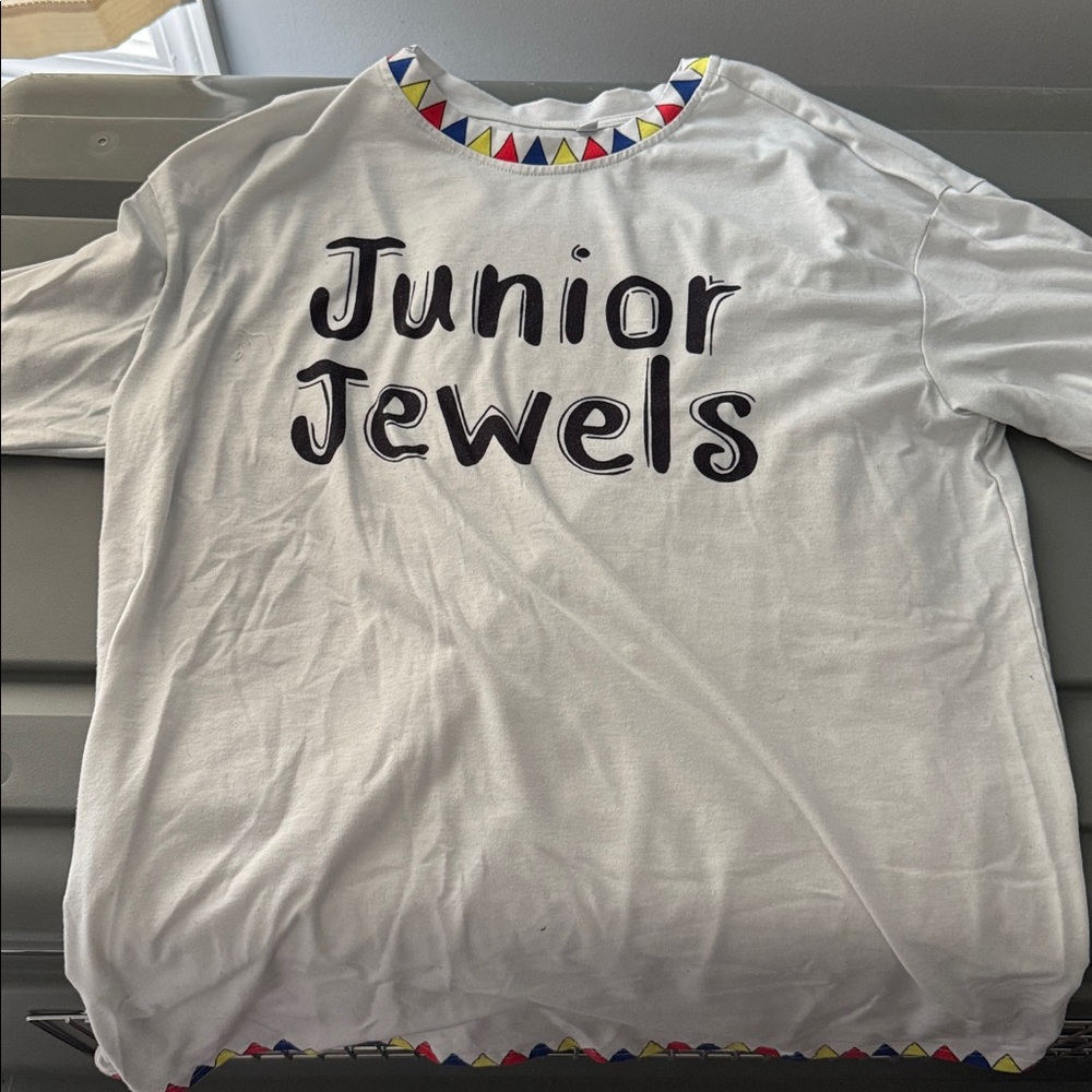 Taylor Swift Junior Jewels T-Shirt, Good condition.